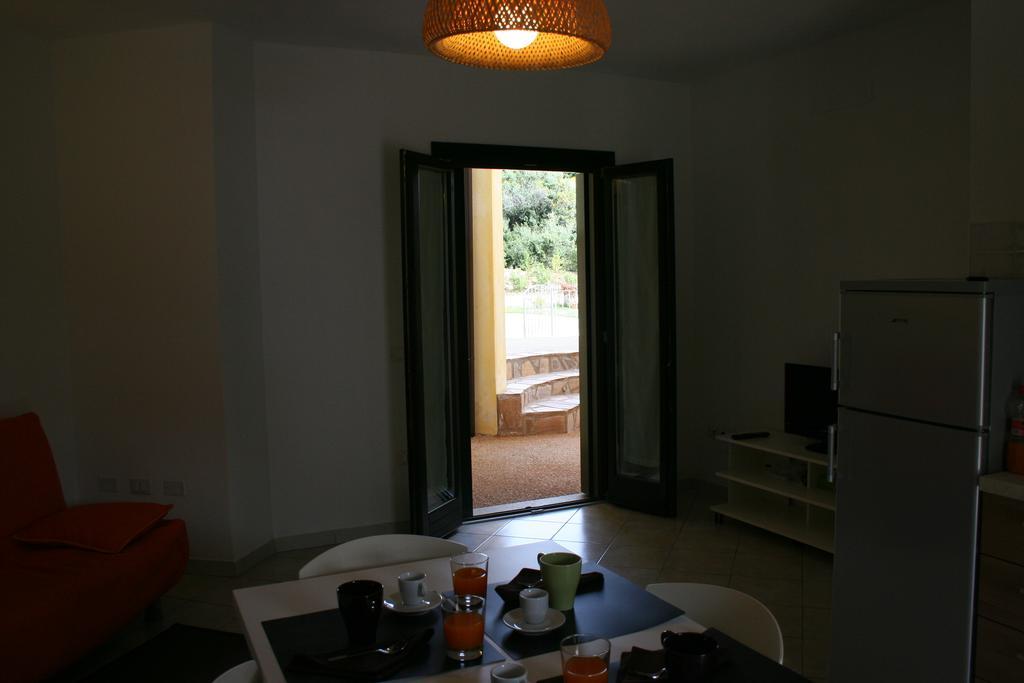R&Z Getaway Apartment Santa Maria Coghinas Phòng bức ảnh