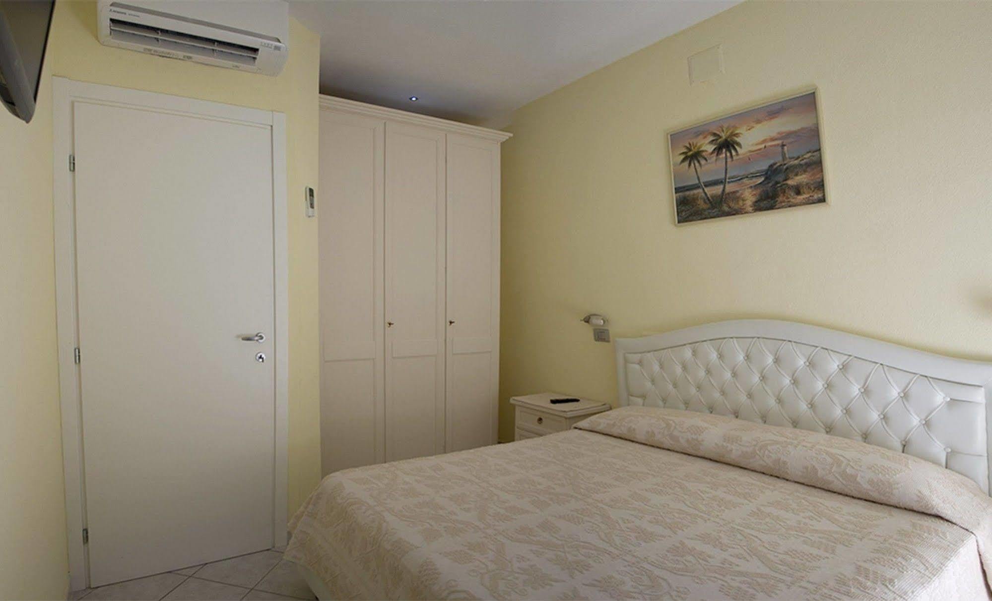R&Z Getaway Apartment Santa Maria Coghinas Ngoại thất bức ảnh